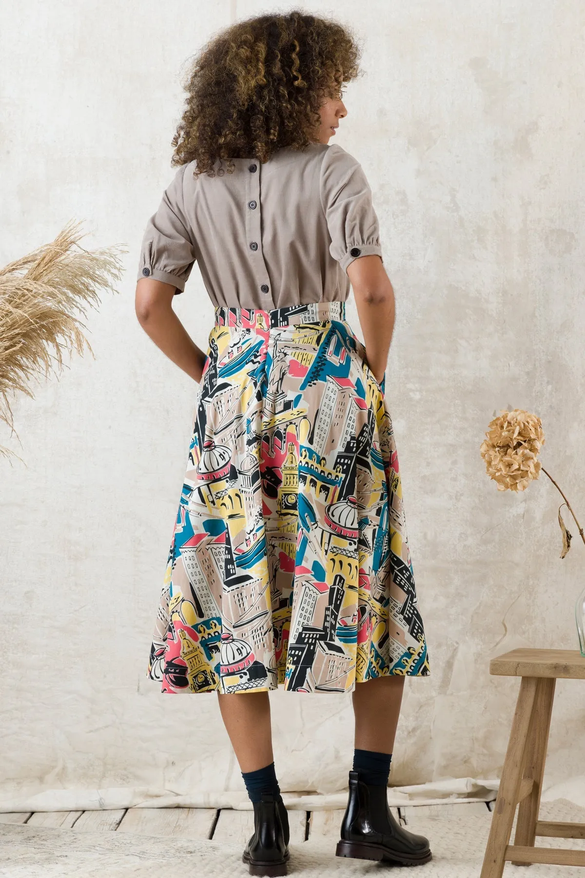 Emily & Fin Sandy City Sights Skirt - XXL