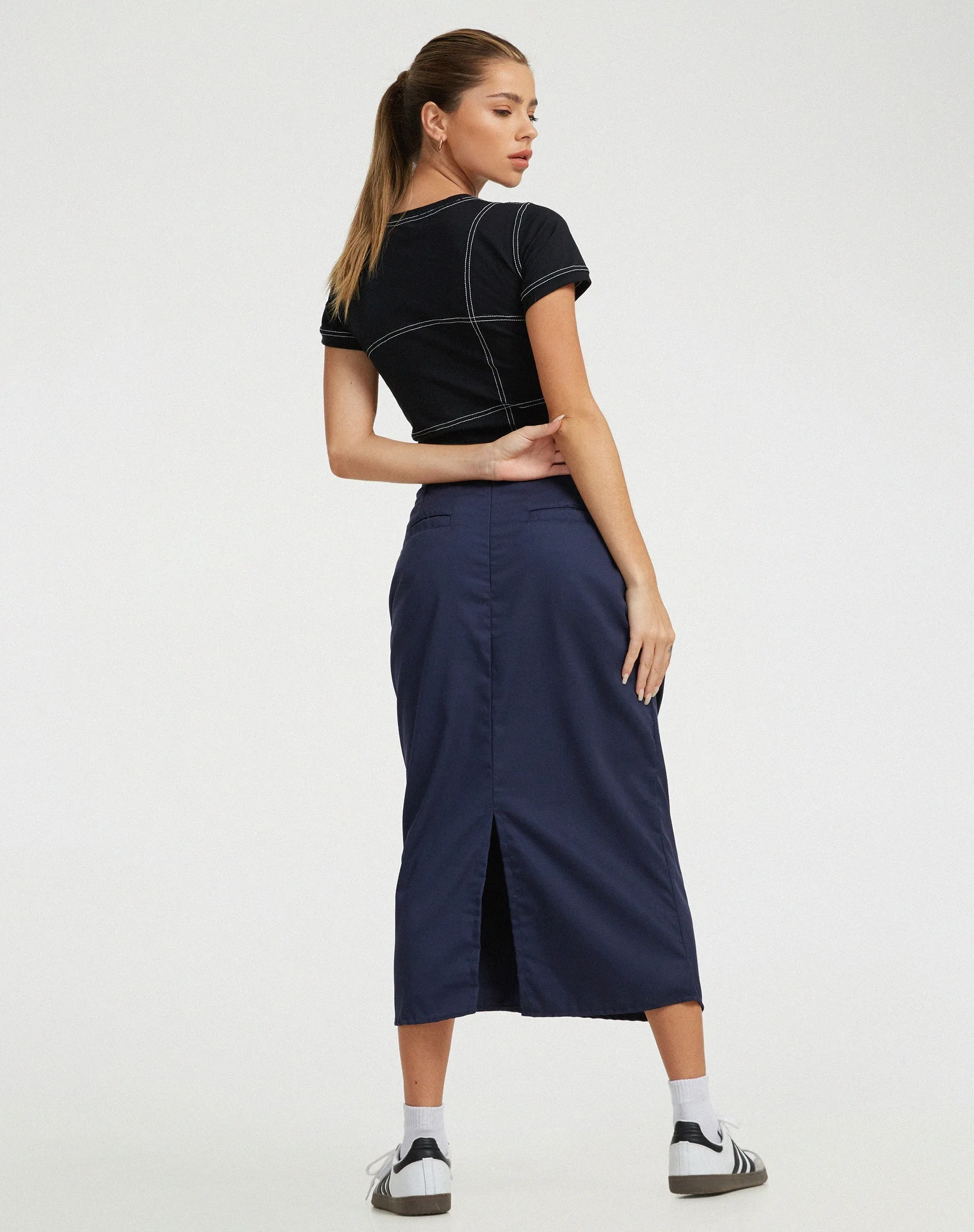 Enore Midi Skirt in Navy