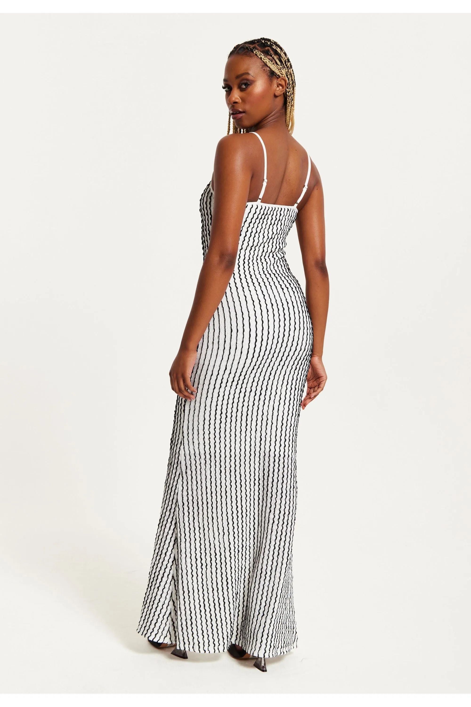 Liquorish Elegant Striped Maxi Dress In Black & White