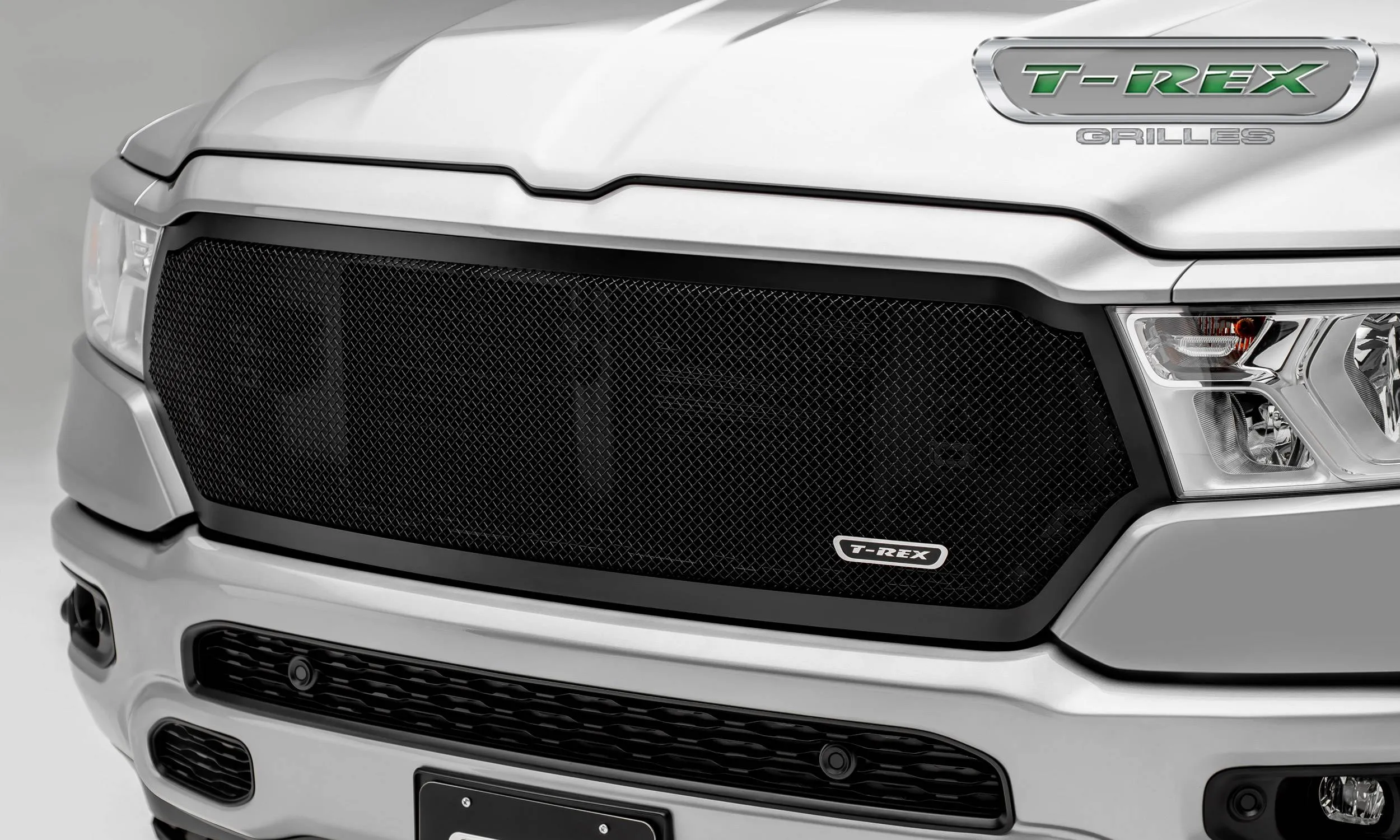 T-Rex Grilles Upper Class Series Mesh Grille - 2019  Ram 1500