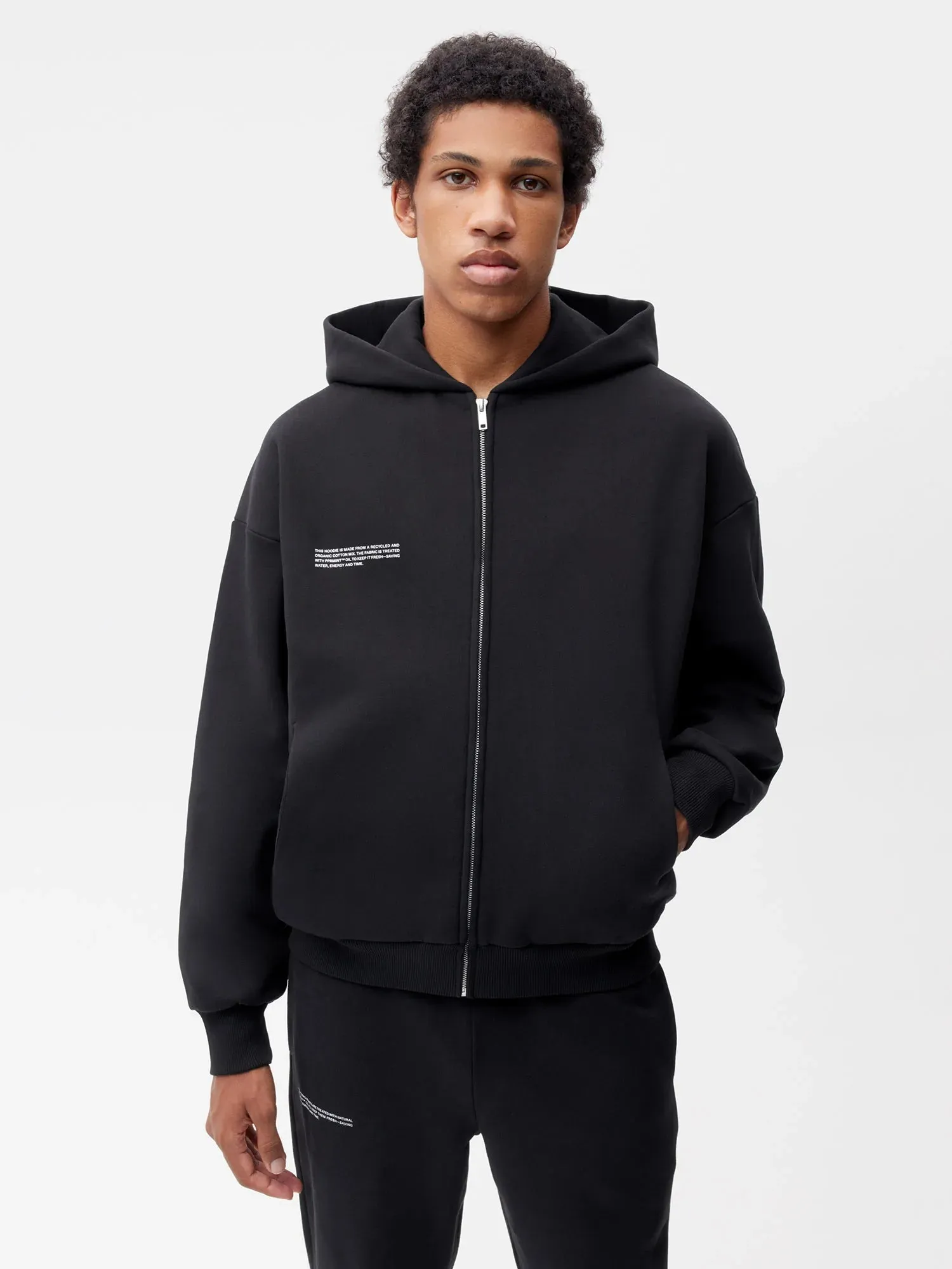 Wide Fit Zipped Hoodie—black